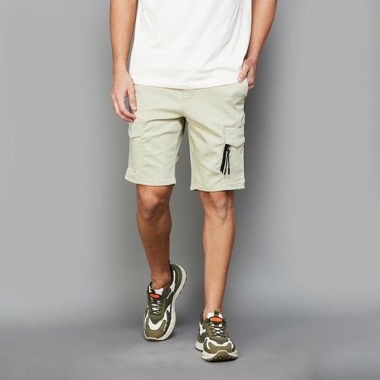 bossini men solid regular fit cargo shorts