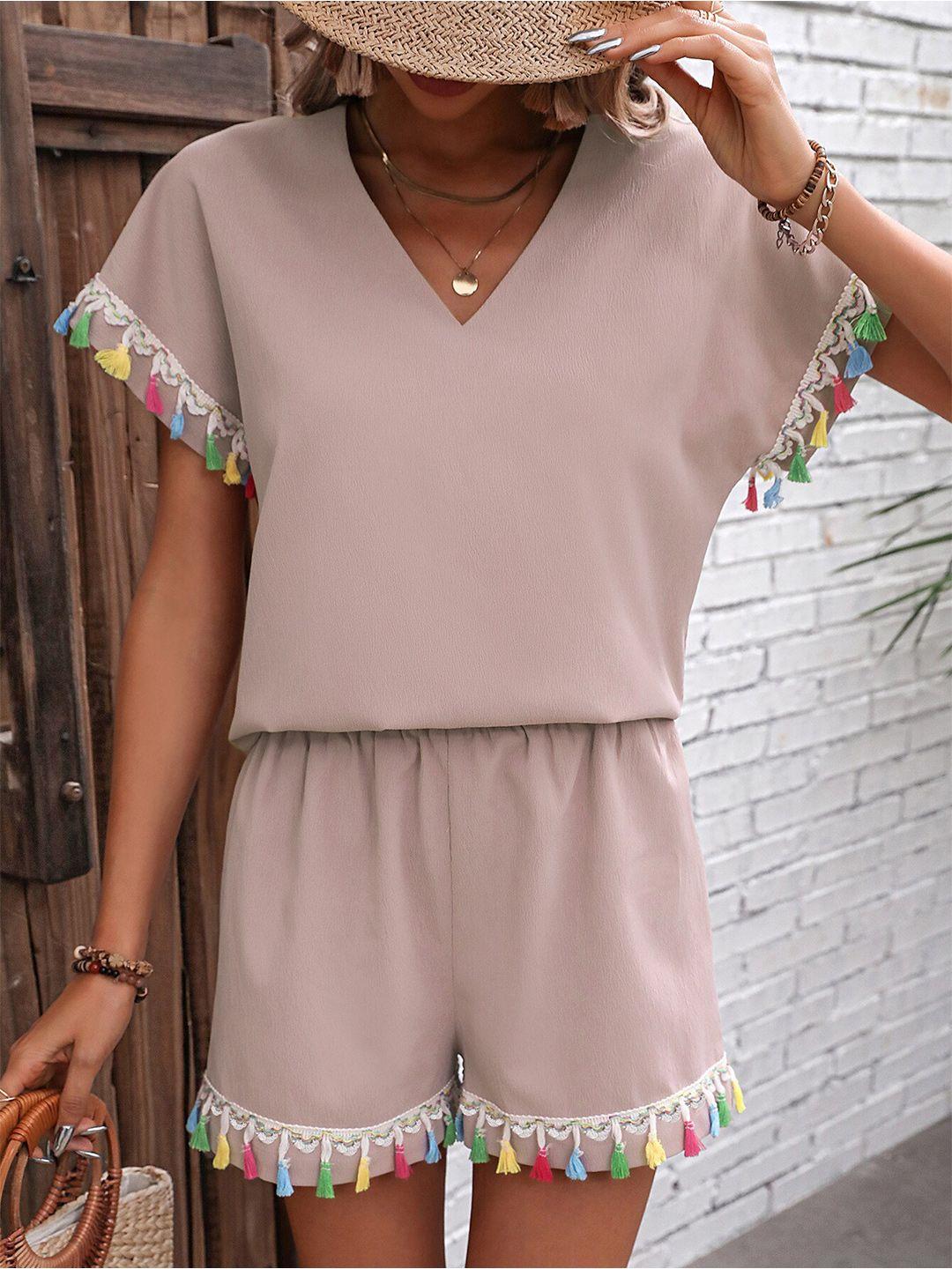 bostreet mauve v-neck extended sleeve top & shorts with lace tasselled detail