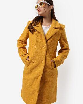 botton-down coat with notched lapel