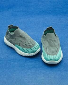boys low-top knit slip-on shoes