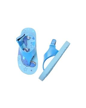 boys printed thong-strap flip-flops with velcro fastening