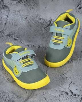 boys round-toe lace-up shoes