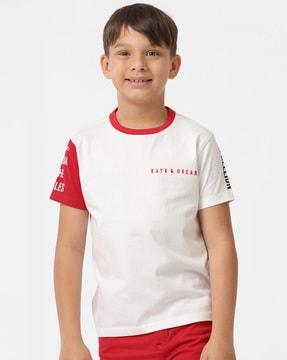 boys brand print regular fit crew-neck t-shirt