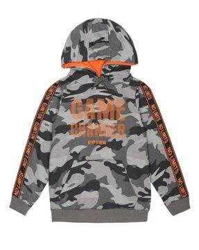 boys camouflage print regular fit hoodie