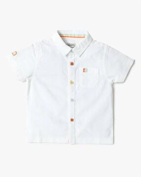 boys graphic print regular fit shirt with patch pocket