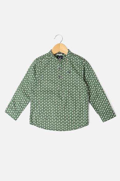 boys green regular fit print casual shirt
