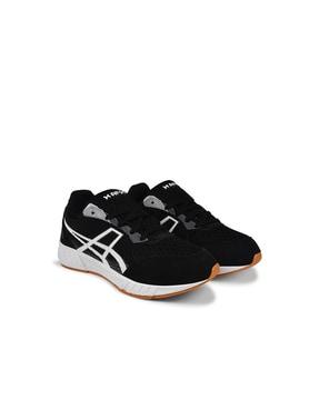 boys lace-up regular fit outdoor shoes