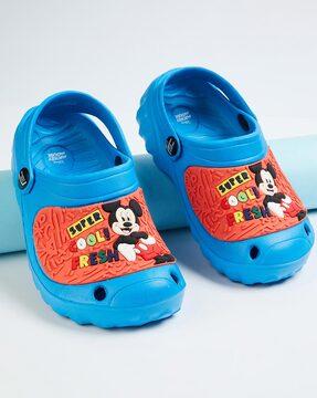 boys mickey mouse embossed clogs