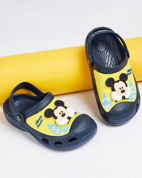 boys mickey mouse embossed clogs
