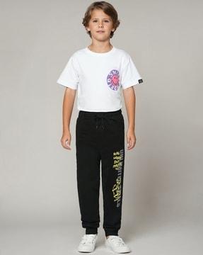 boys printed straight fit joggers
