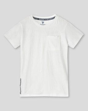 boys relaxed fit round-neck t-shirt