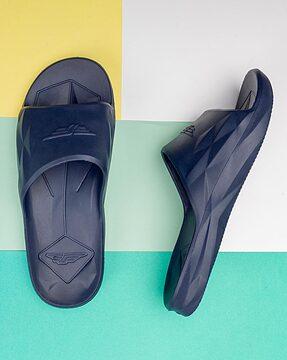 boys slip-on flip-flops