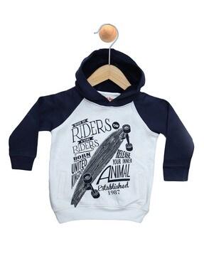 boys typographic print hoodie  with full sleeves