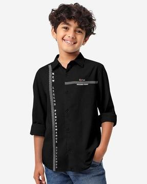 boys typographic print regular fit shirt