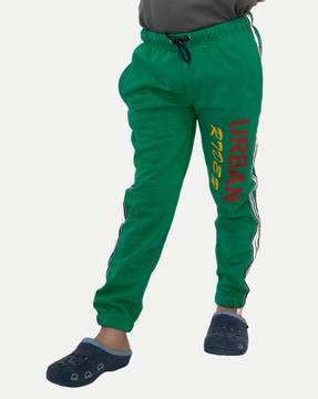 boys typographic print relaxed fit flat-front jogger pants with insert pockets