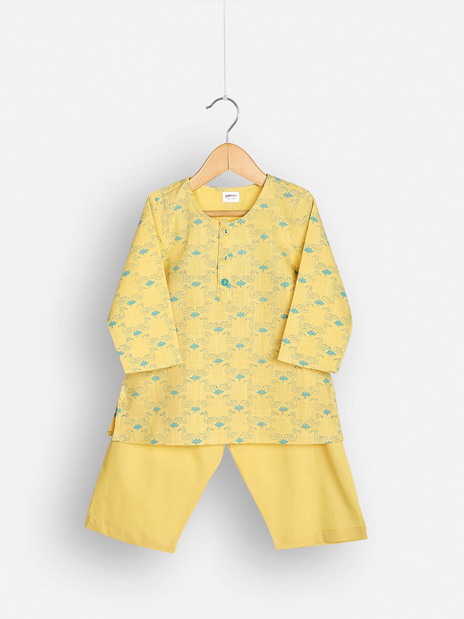 boys yellow printed pyjama set