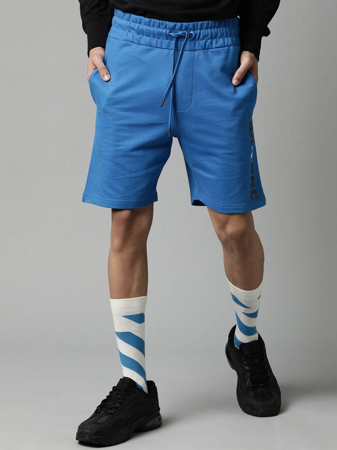 breakbounce men blue mid-rise cotton sports shorts