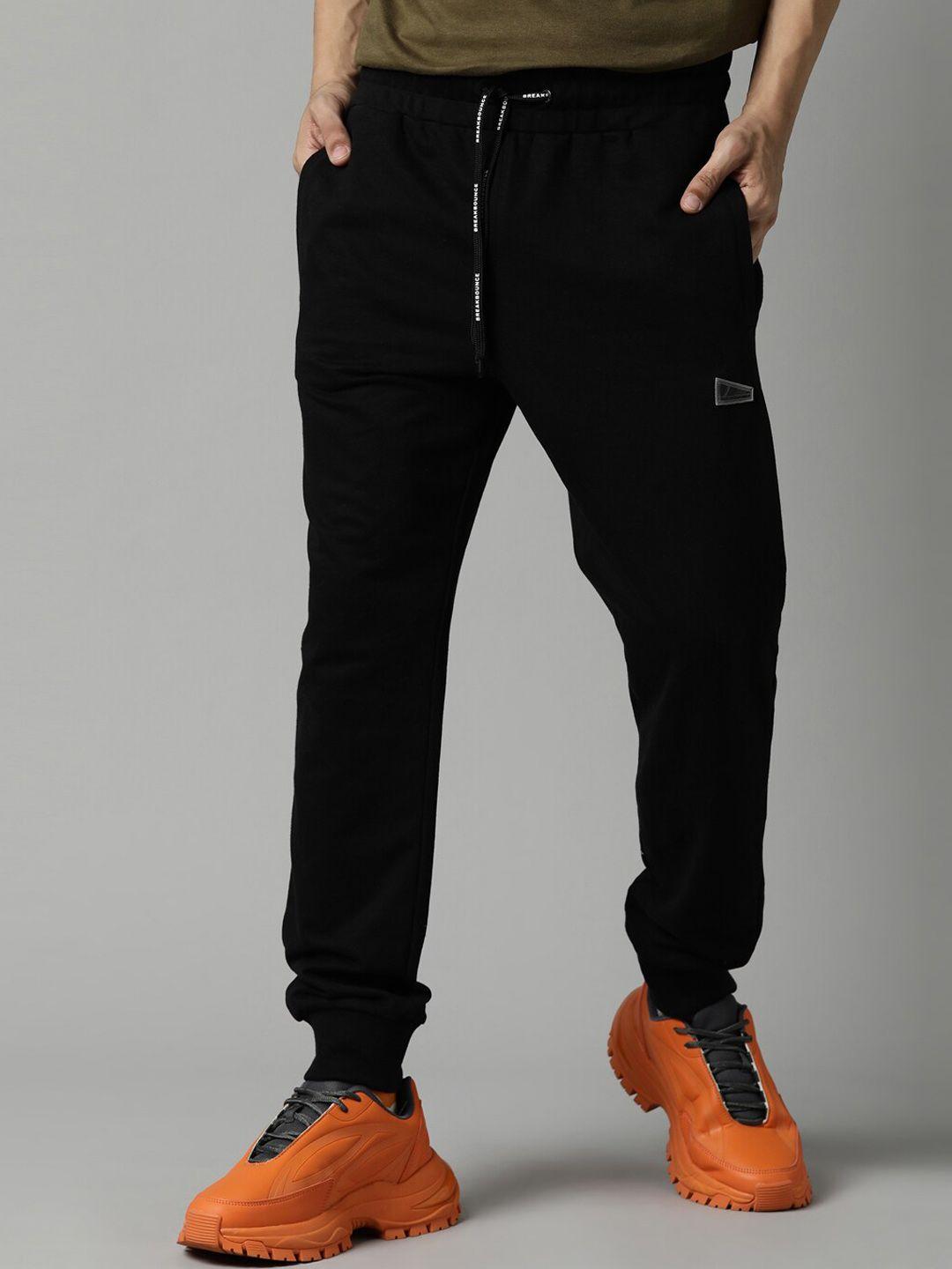 breakbounce men black solid cotton joggers