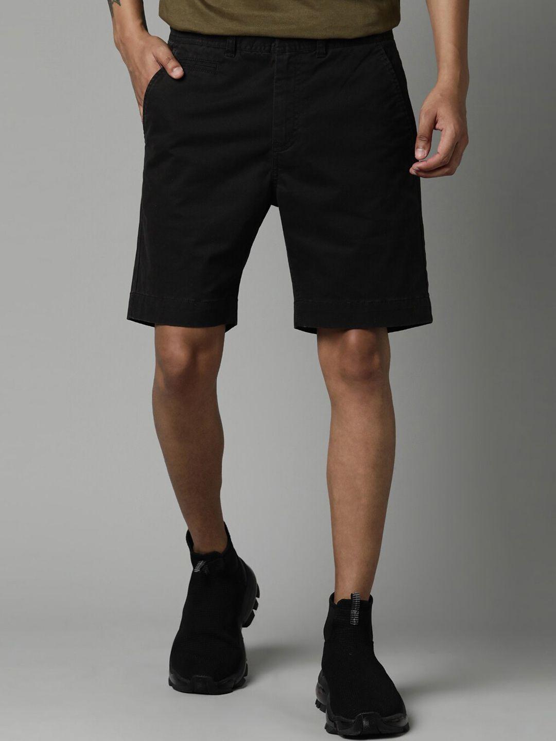 breakbounce men black solid slim fit chino shorts