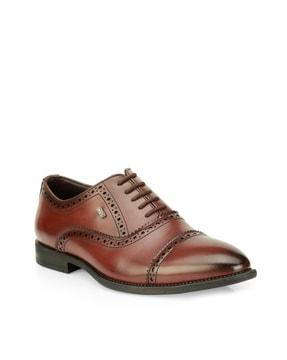 broguing lace-up formal shoes