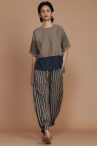 brown & charcoal striped top