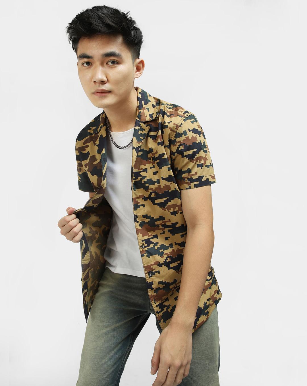 brown camo print short sleeves shirt