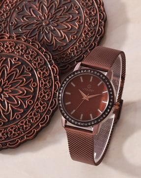 brown dial analogue fashion watch with mesh strap for women