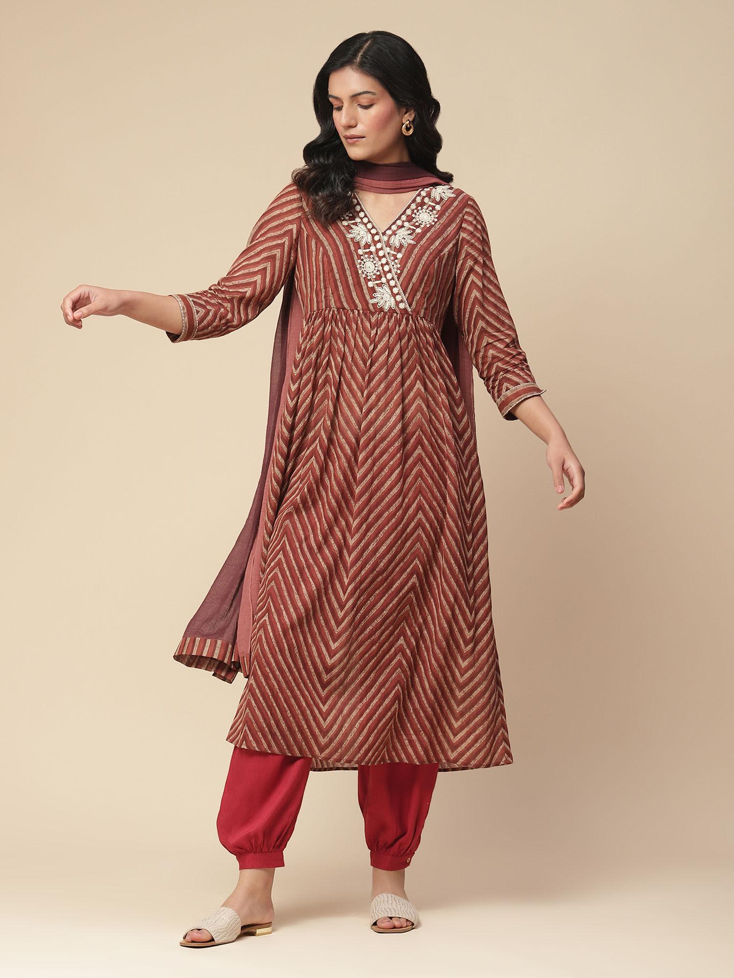 brown embroidered kurta with dhoti and dupatta (set of 3)