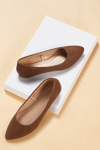 brown flat shoes