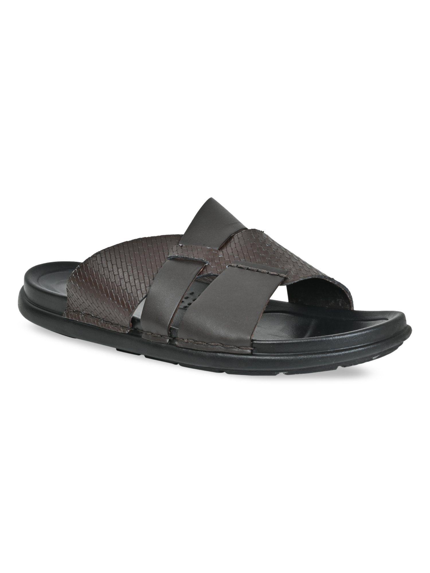 brown men casual textured leather sandals