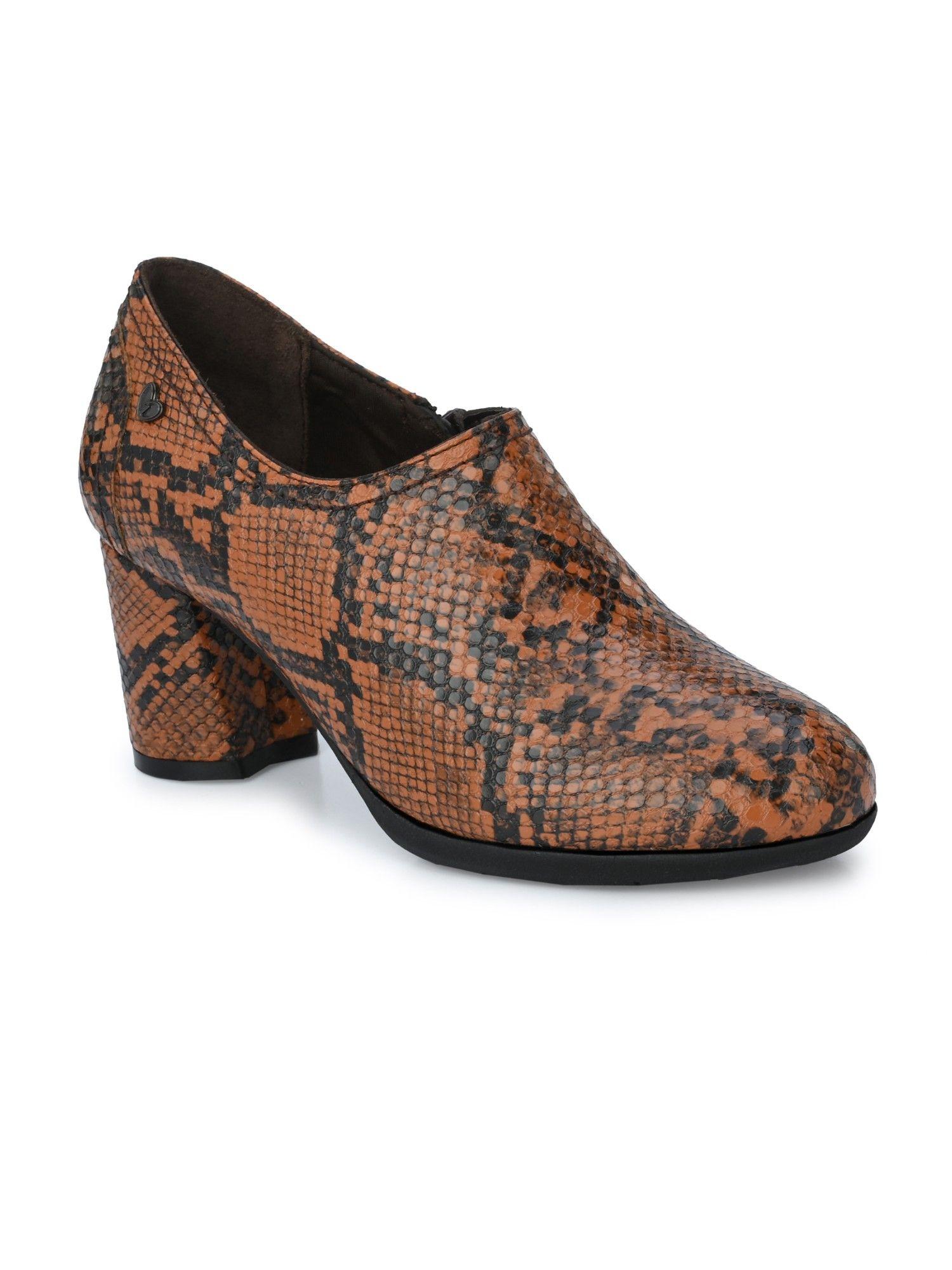 brown printed womens pumps