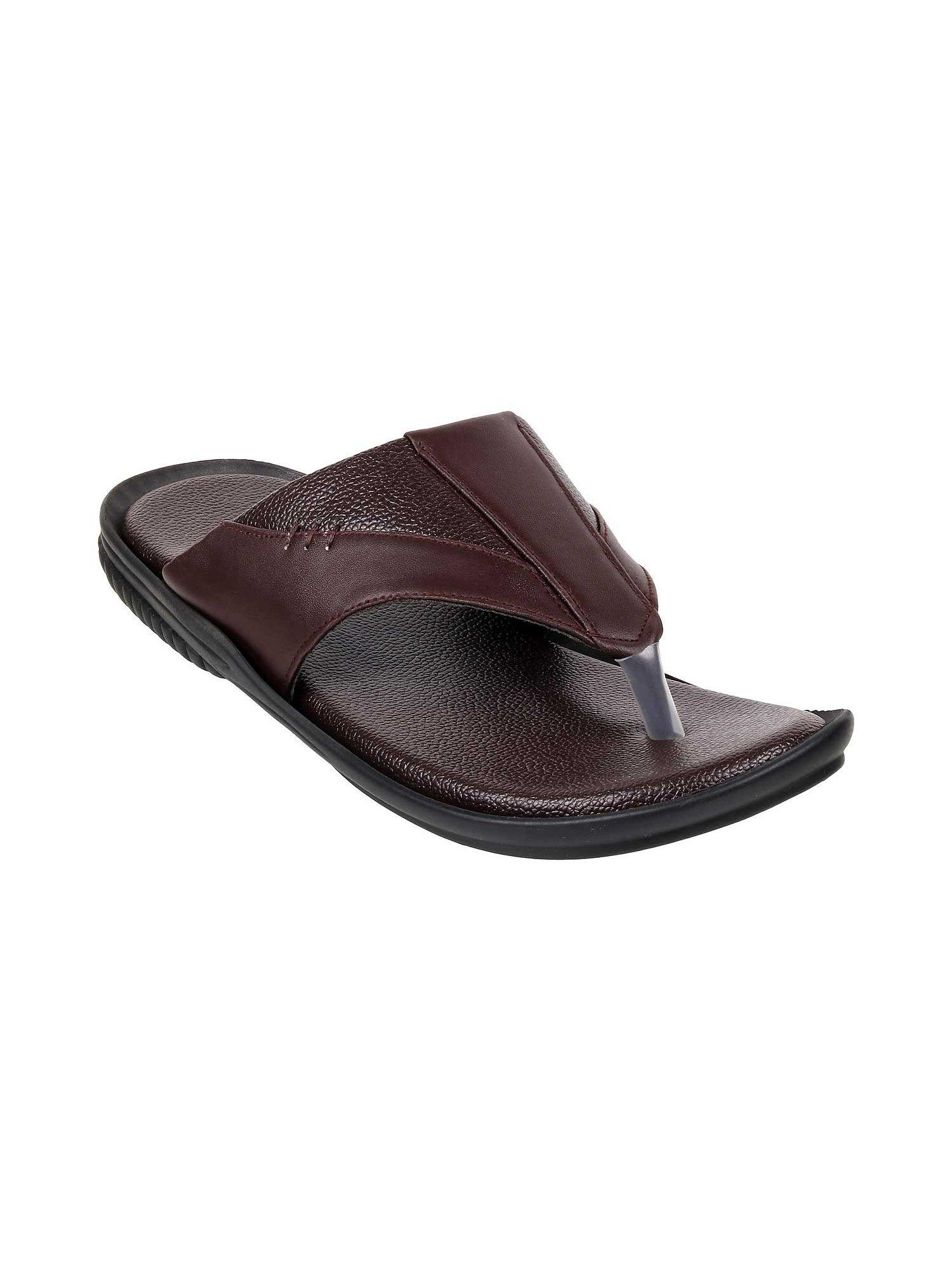 brown solid flipflops