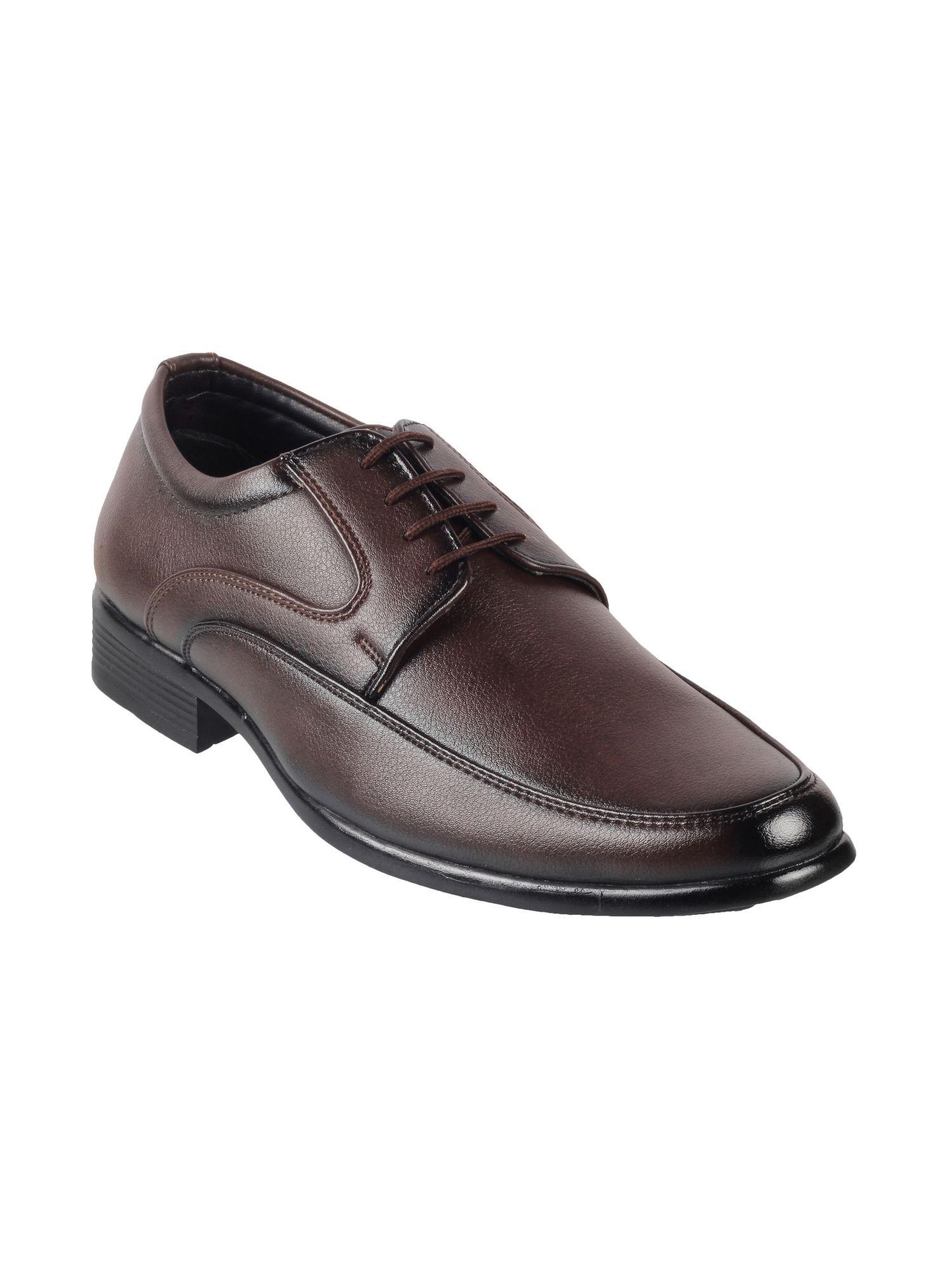 brown solid lace-ups shoes