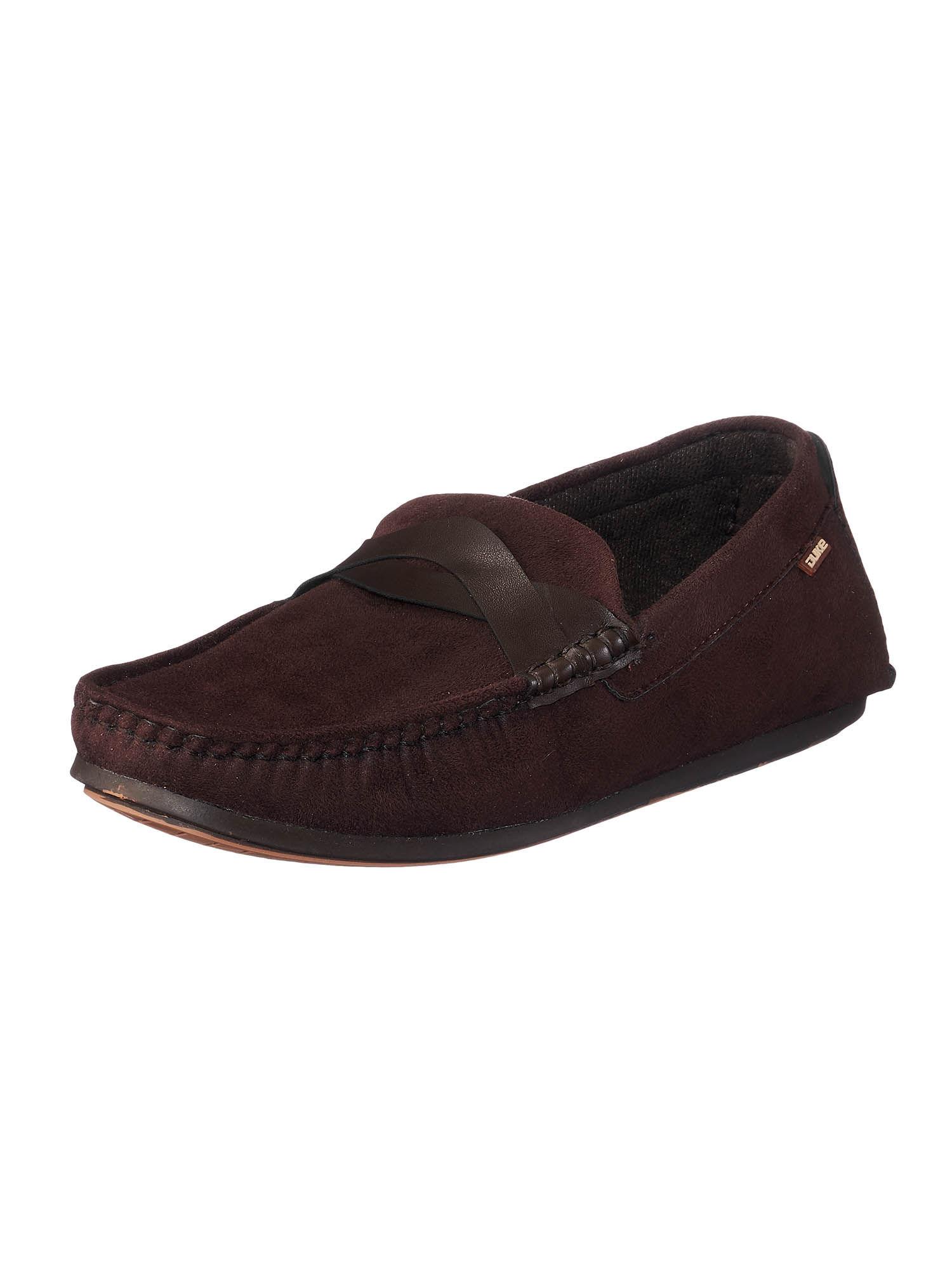 brown solid loafers