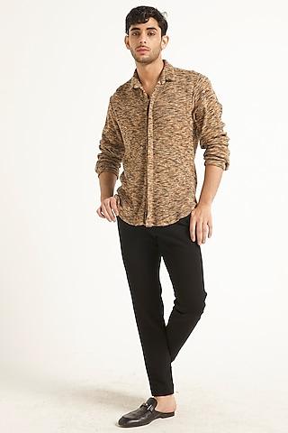 brown waffle-knit shirt