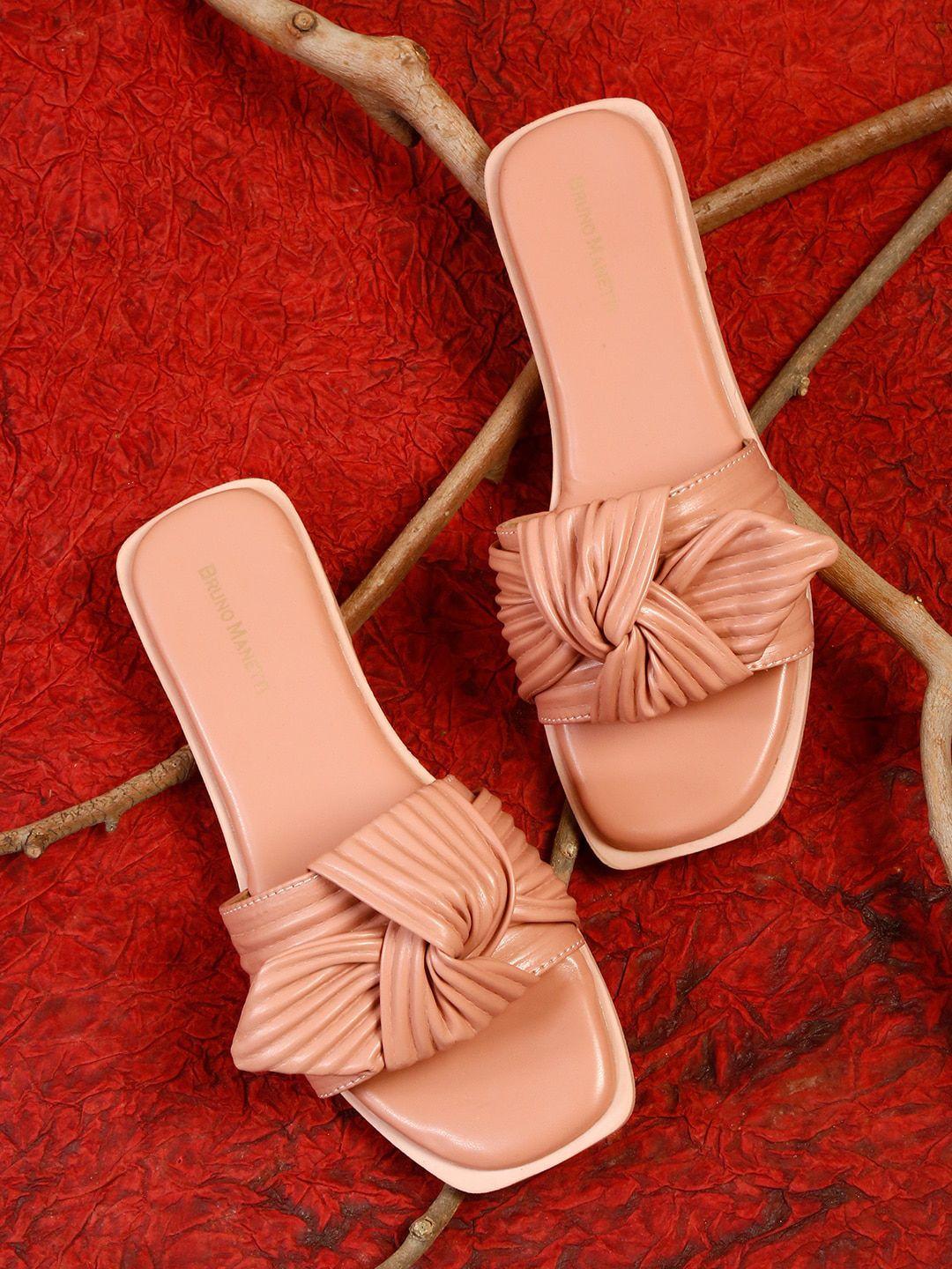 bruno manetti women nude-coloured tassels flats