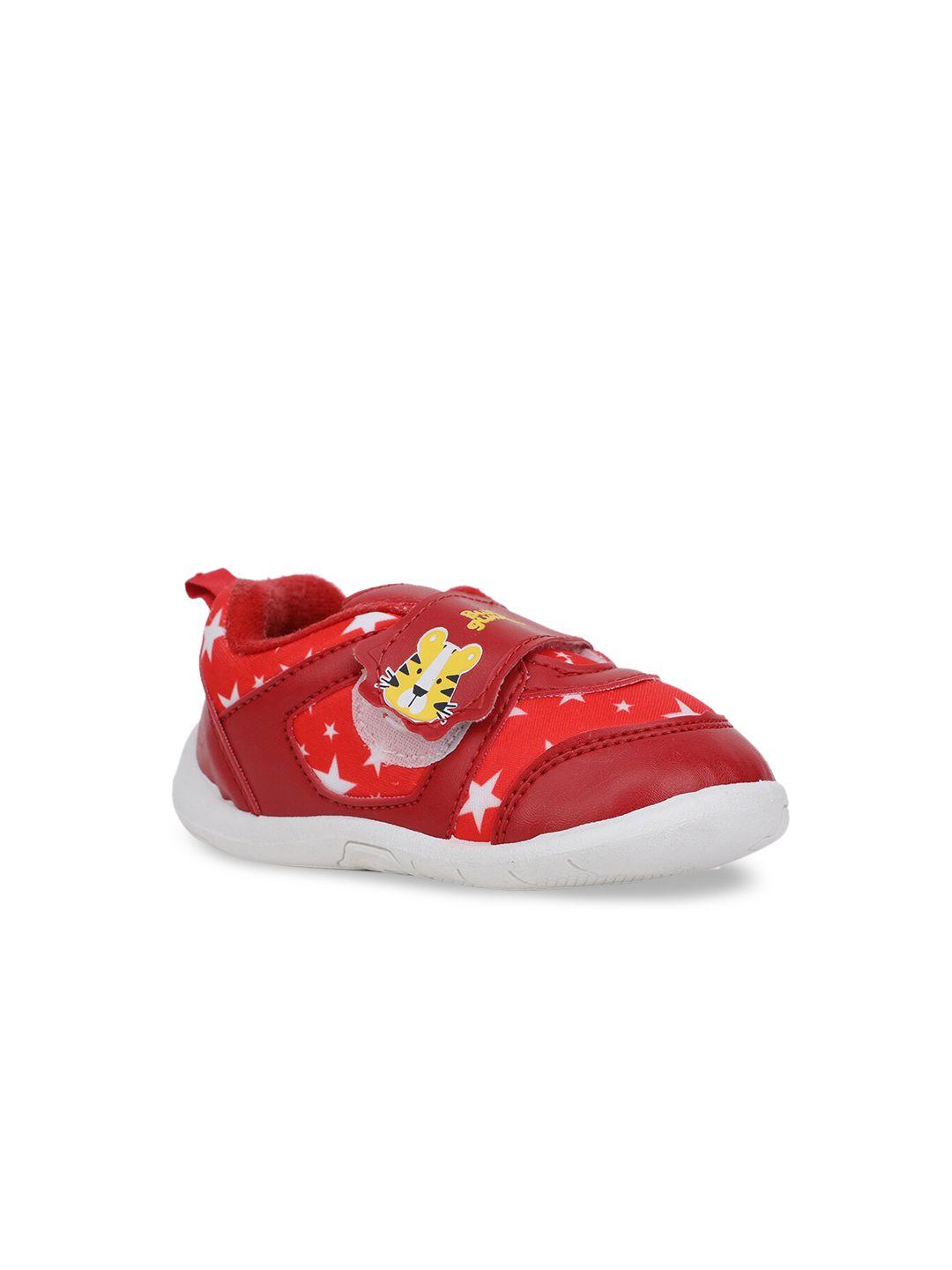 bubblegummers boys red & white printed slip-on sneakers