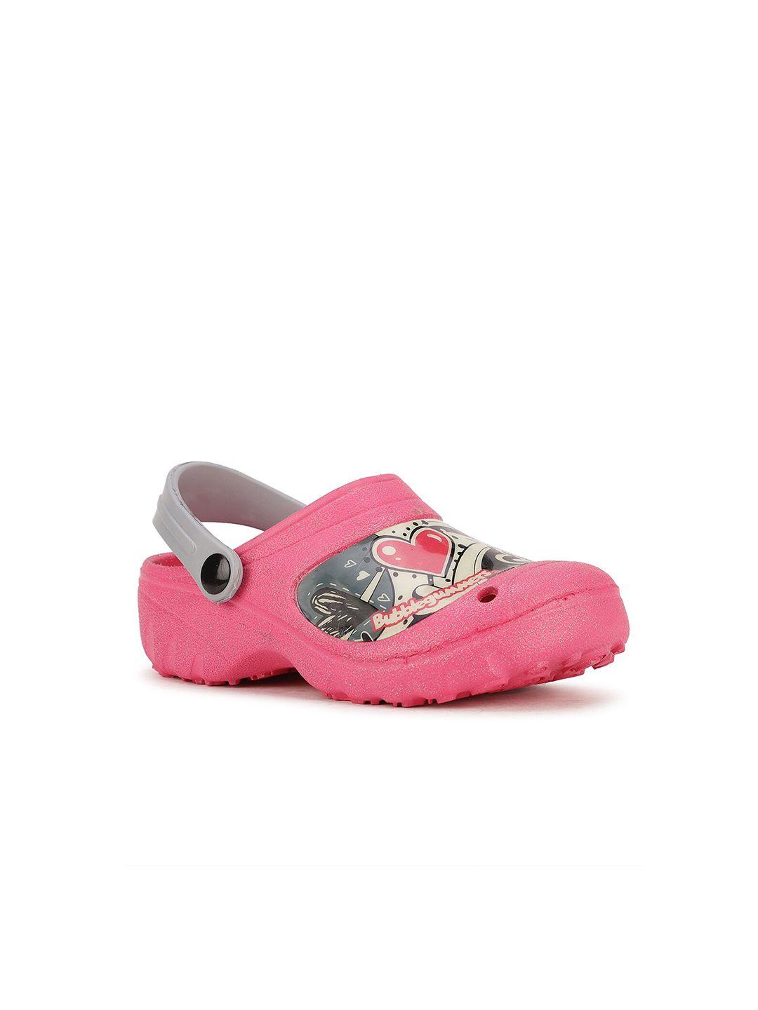 bubblegummers girls pink & grey printed clogs