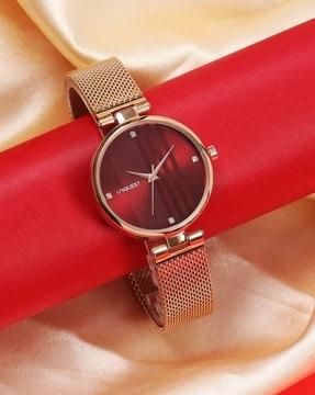 burgundy dial analogue fashion watch with mesh strap for women