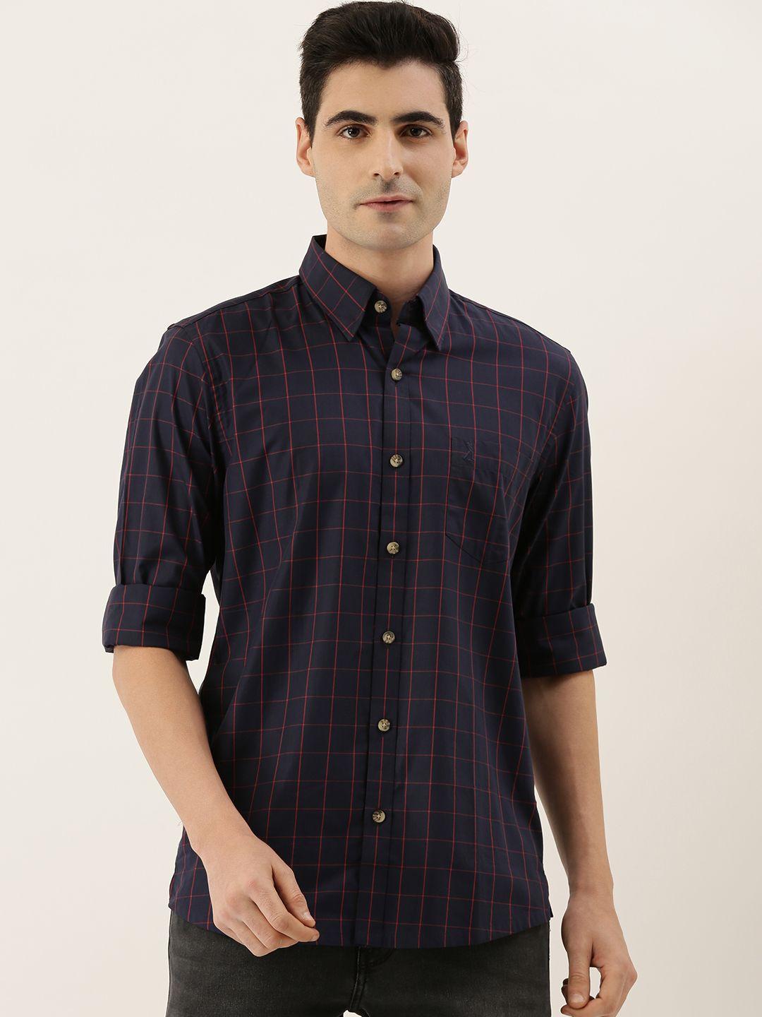 burnt umber men navy blue & red comfort slim fit checked casual shirt