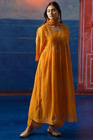 burnt orange hand embroidered kurta set