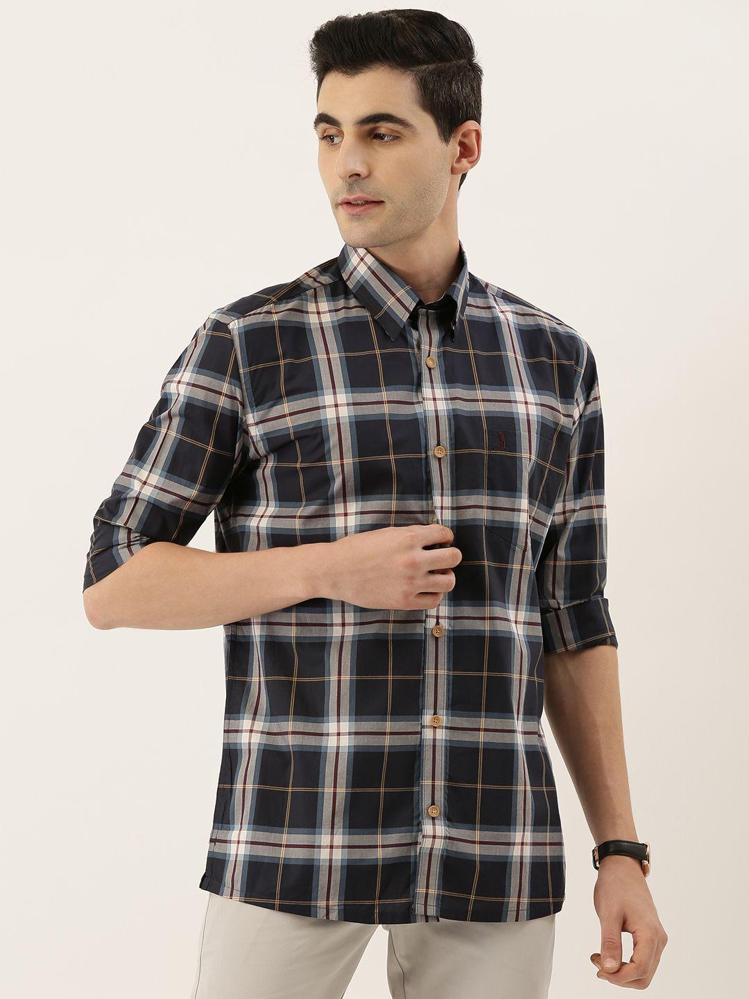 burnt umber men navy blue & grey comfort regular fit checked casual shirt