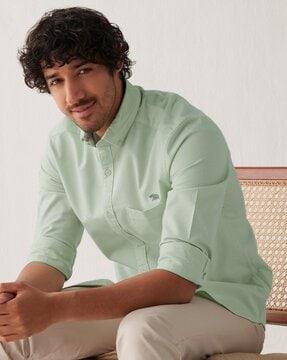 button-down collar shirt with curved hem