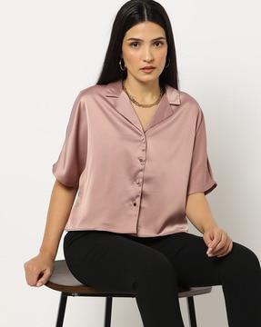 button-front top with notch collar