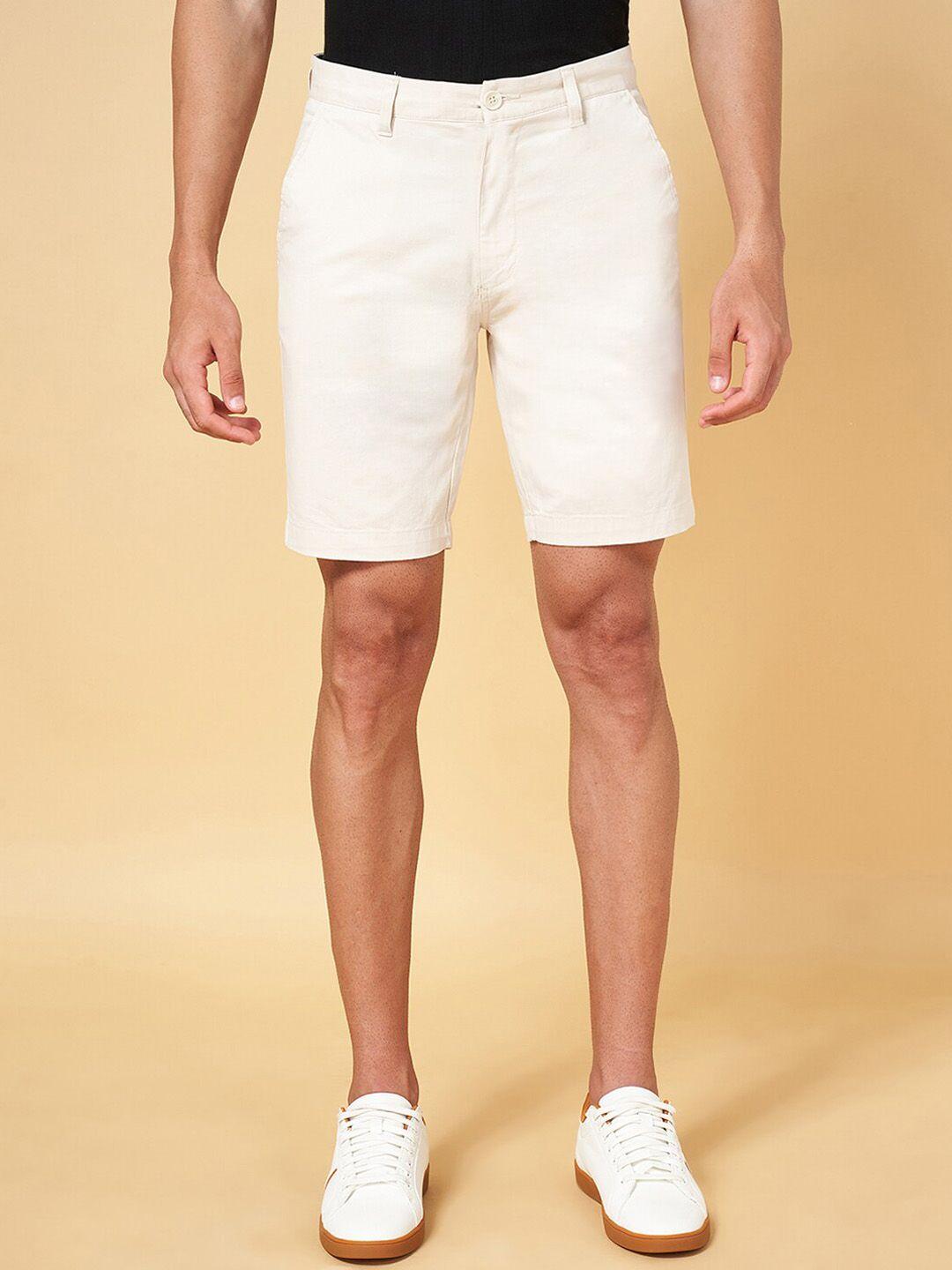 byford by pantaloons men slim fit mid-rise chino shorts