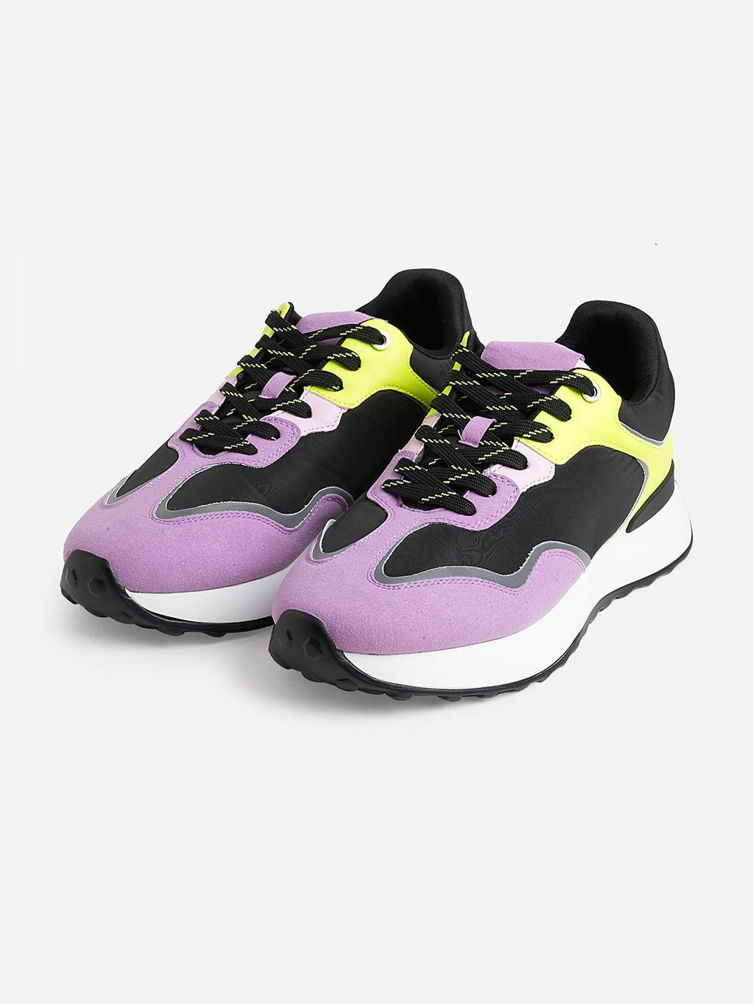 call it spring men purple and yellow colourblocked trekking shoes