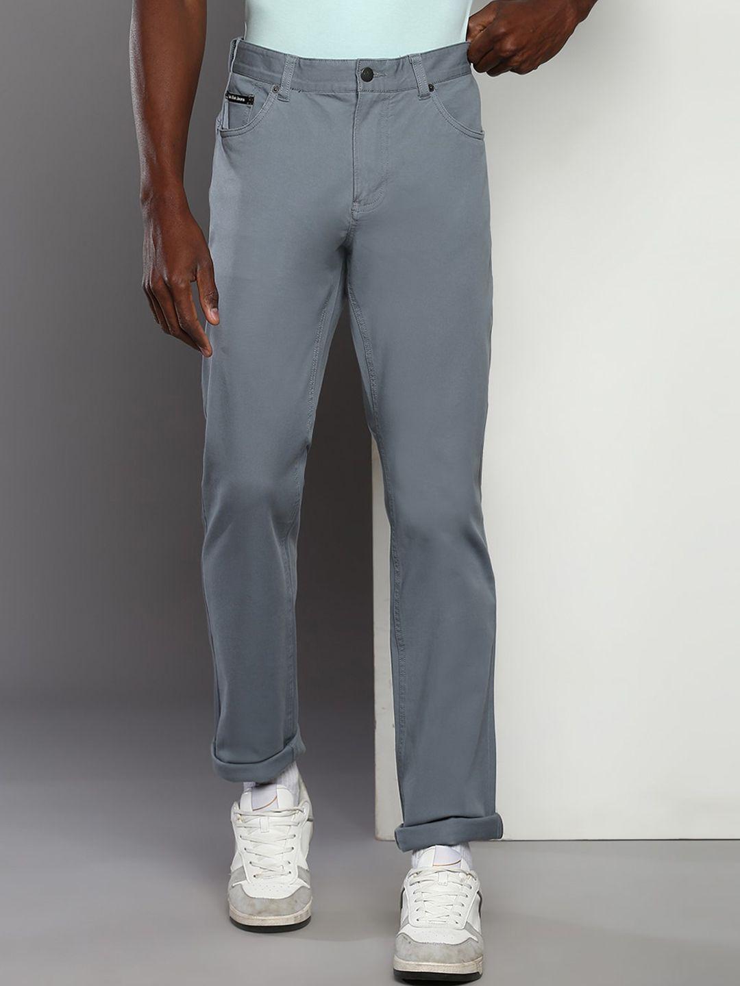 calvin klein jeans men slim fit mid-rise trousers