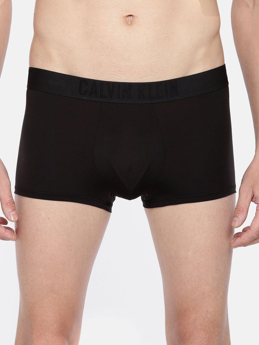 calvin klein underwear men black low rise solid trunks nb1304001