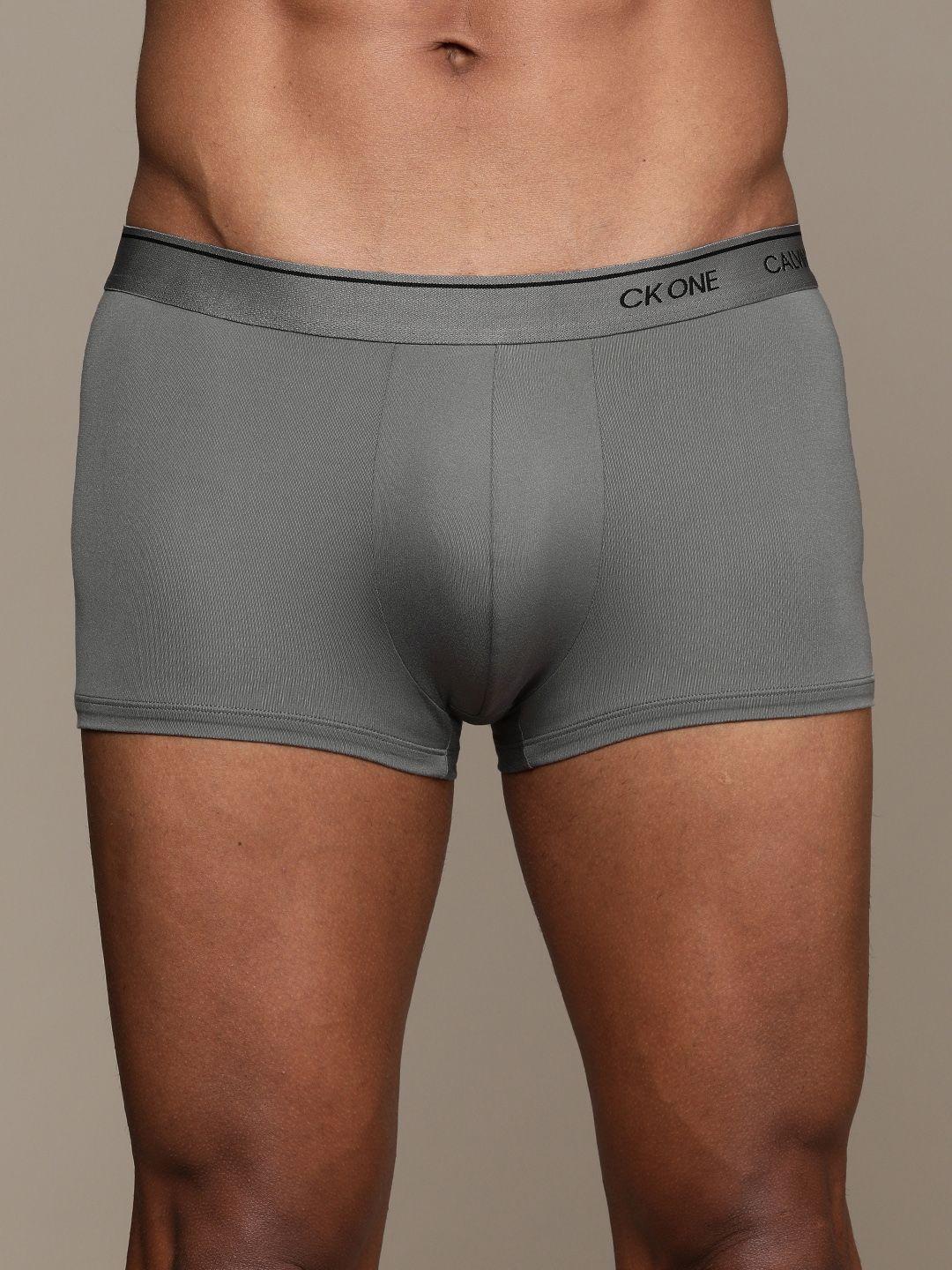 calvin klein underwear men grey solid low rise trunk nb22255gs