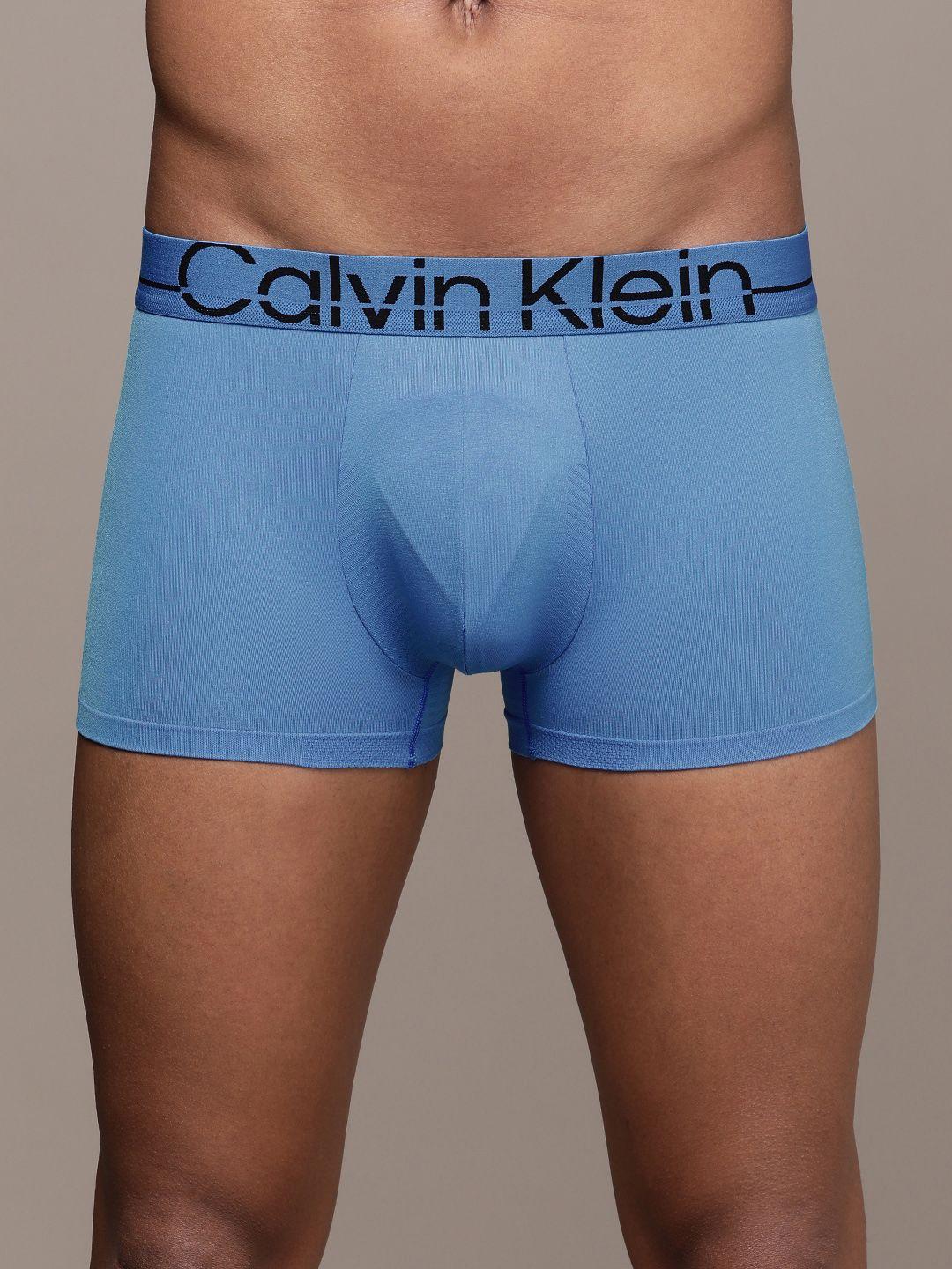 calvin klein underwear men sky blue typographic printed trunk nb3031c2p
